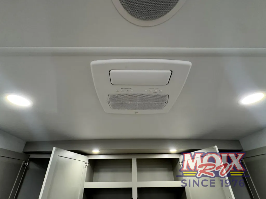 2026 Brinkley Model Z 3600, Photos photo 36