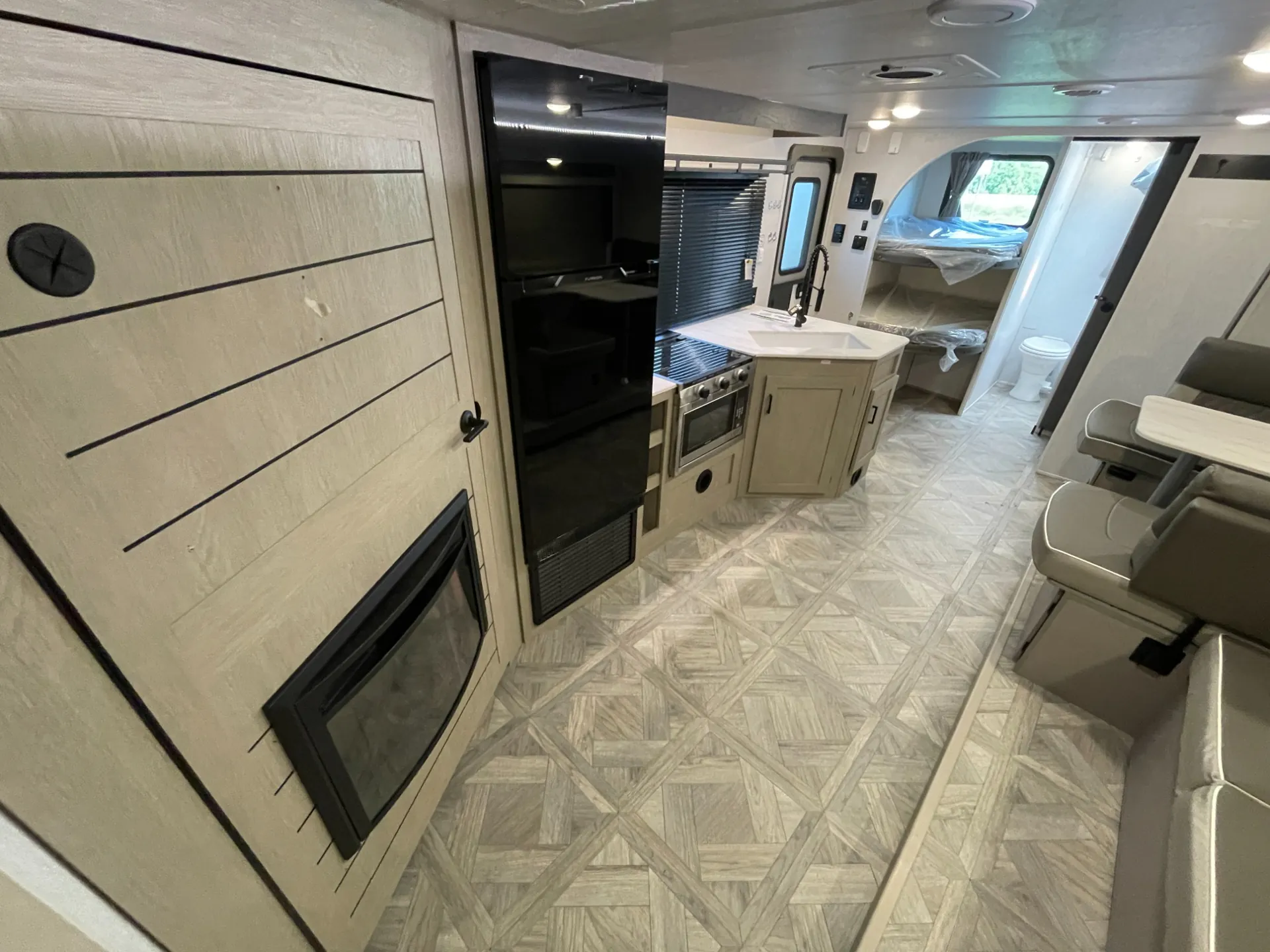 2024 Forest River Salem Cruise Lite 26ICE - Photo 4