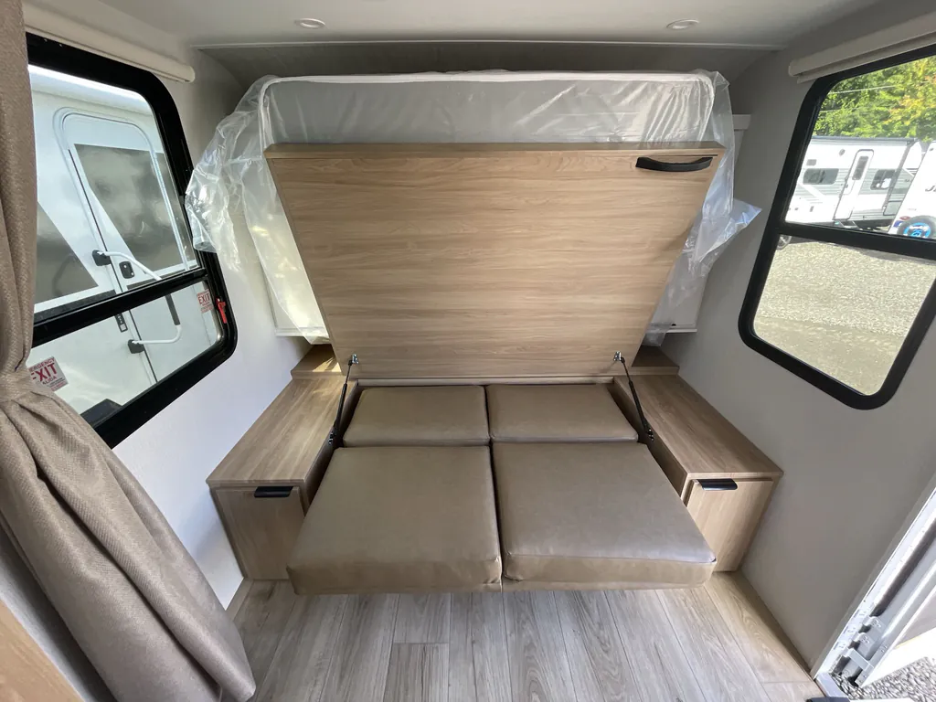 2027 Winnebago Micro Minnie 2108DS, Photos photo 12