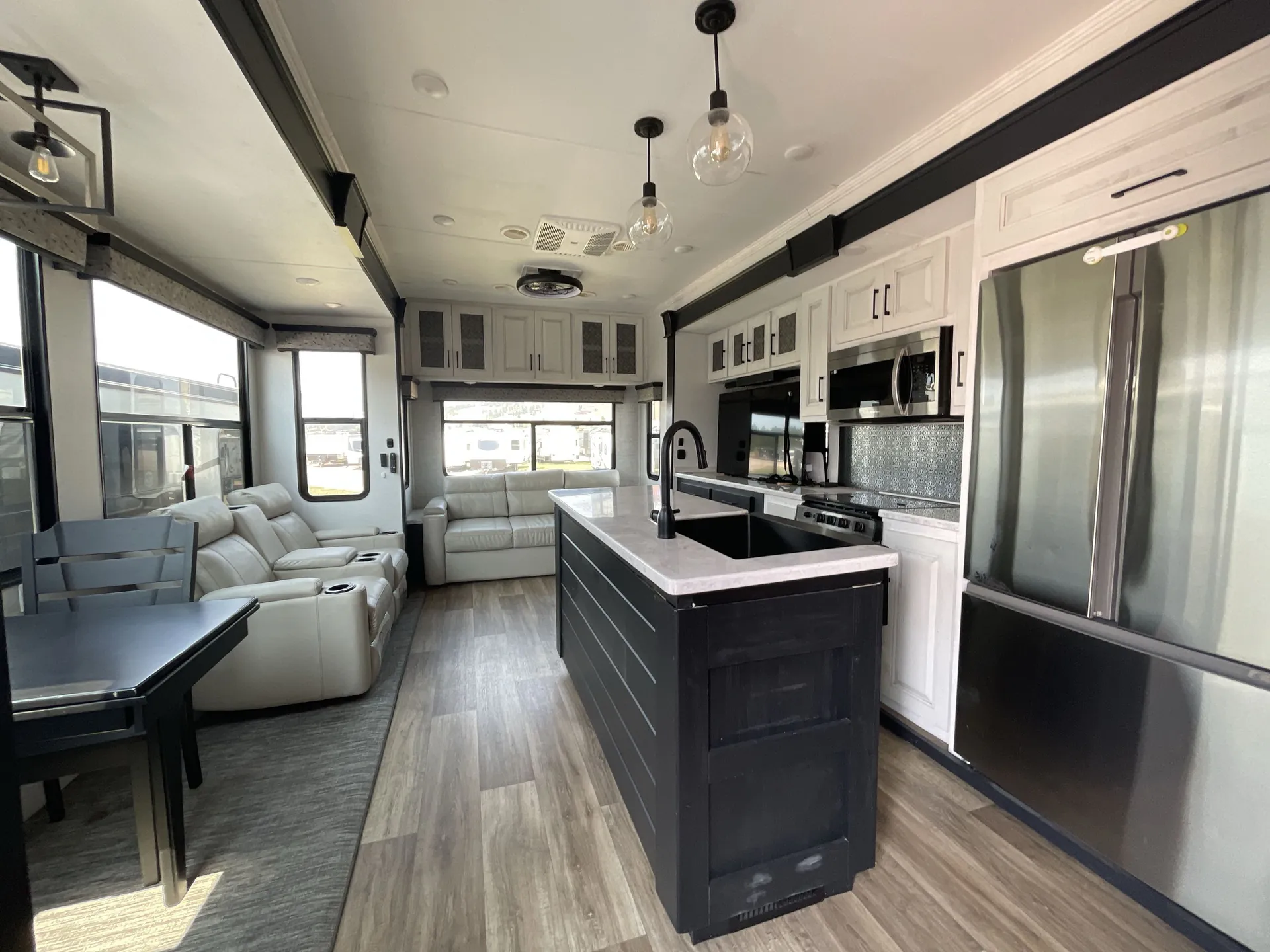 2024 Heartland Bighorn Fifth Wheel 3880MD — living area main