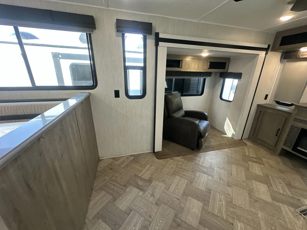 2023 Forest River Puma Vista 38DEN, Photos photo 26