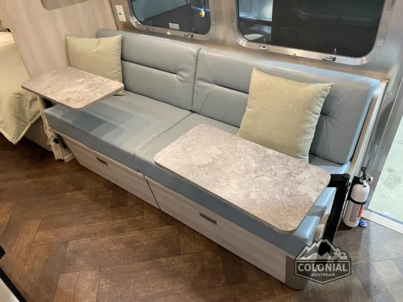 2026 Airstream International 23FB - Photo 4