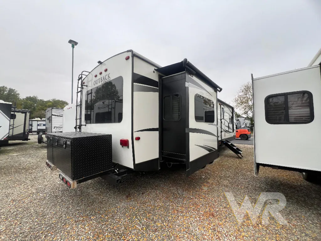 2017 Keystone Outback 298RE, Photos photo 7