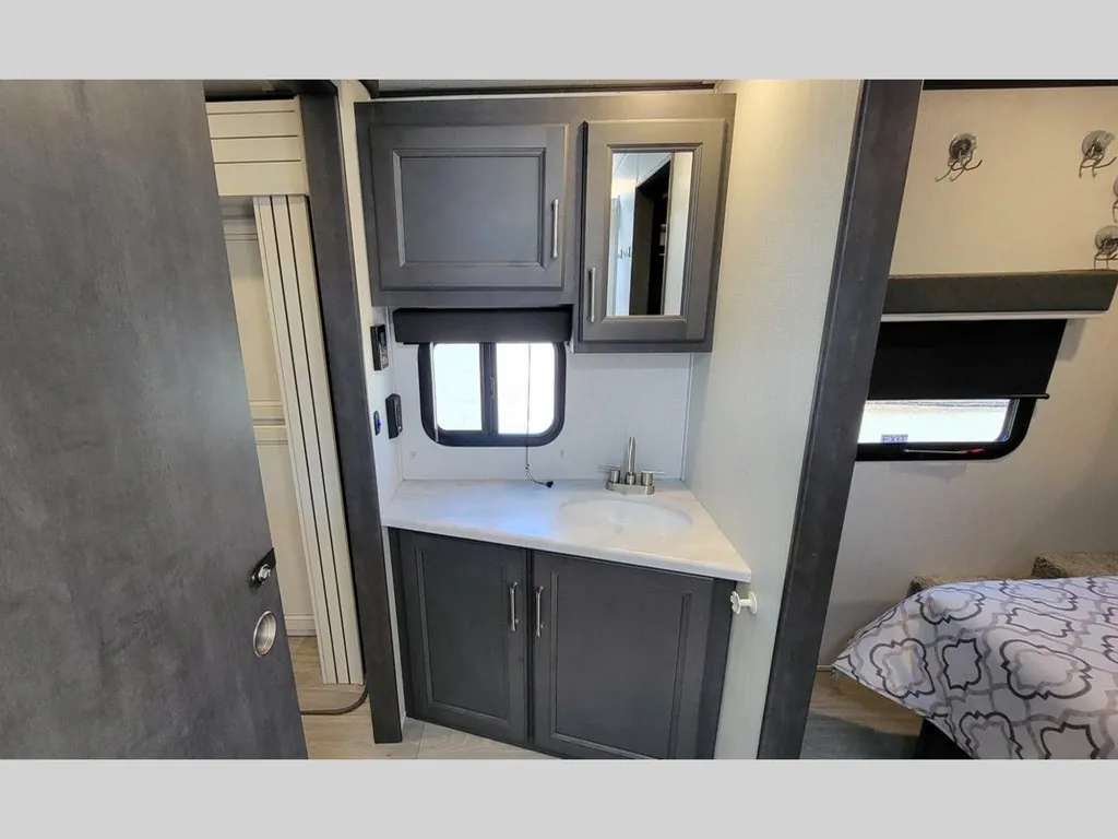 2024 Keystone RV Cougar Half-Ton 30BHS, Photos photo 23