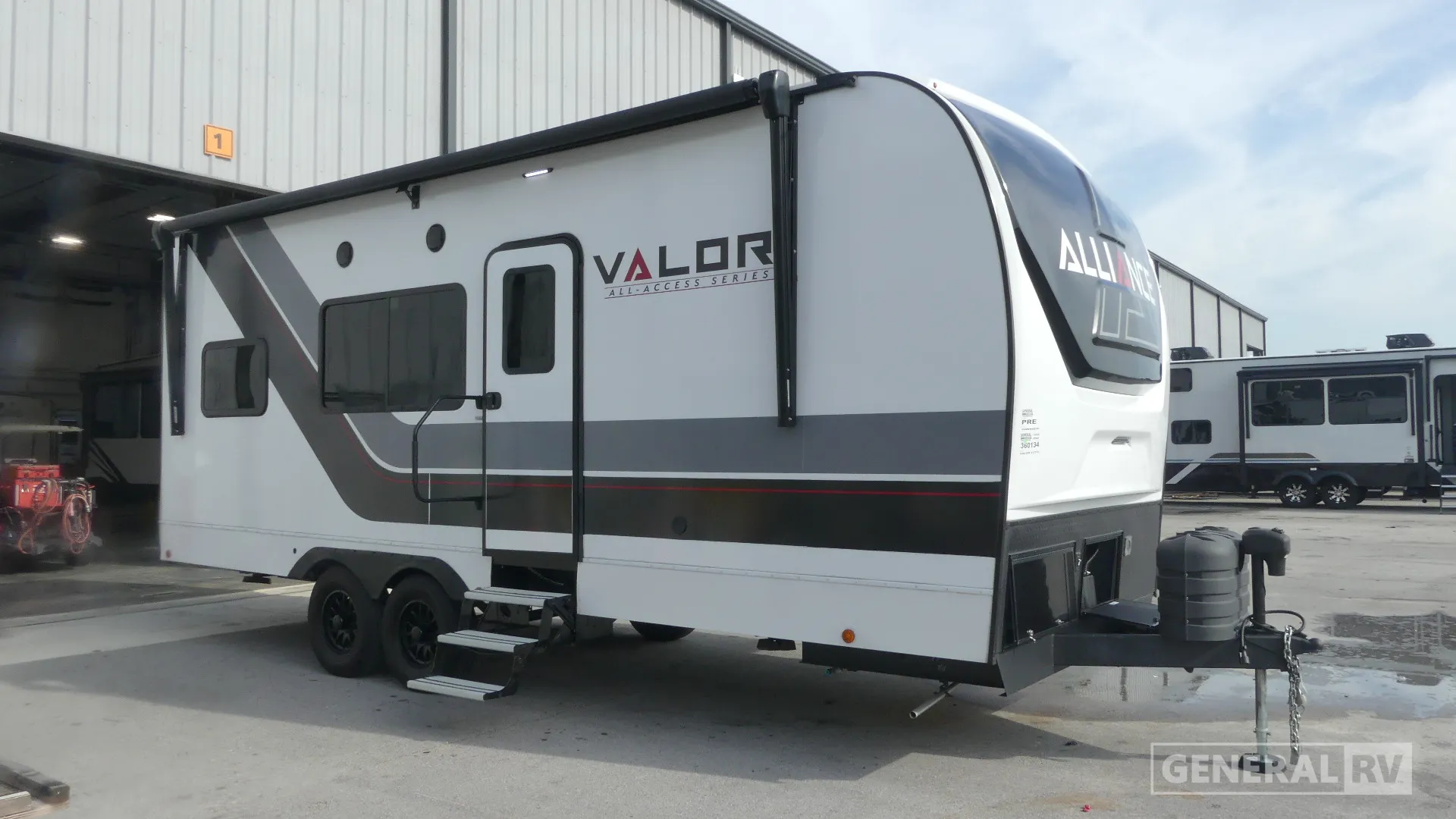 2025 Alliance RV Valor All-Access 21T15 - Photo 2