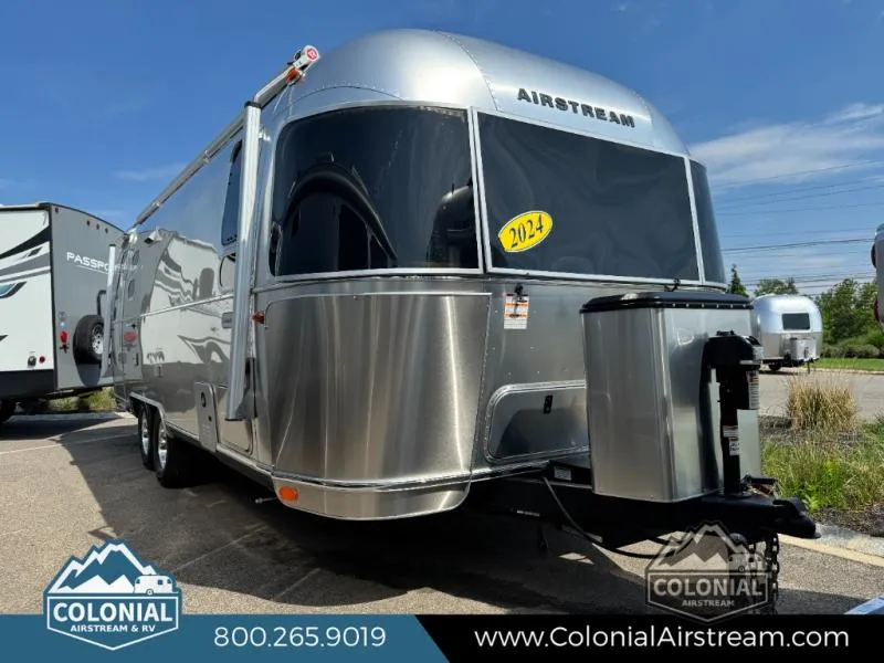 2024 Airstream Globetrotter 25FB - Photo 2