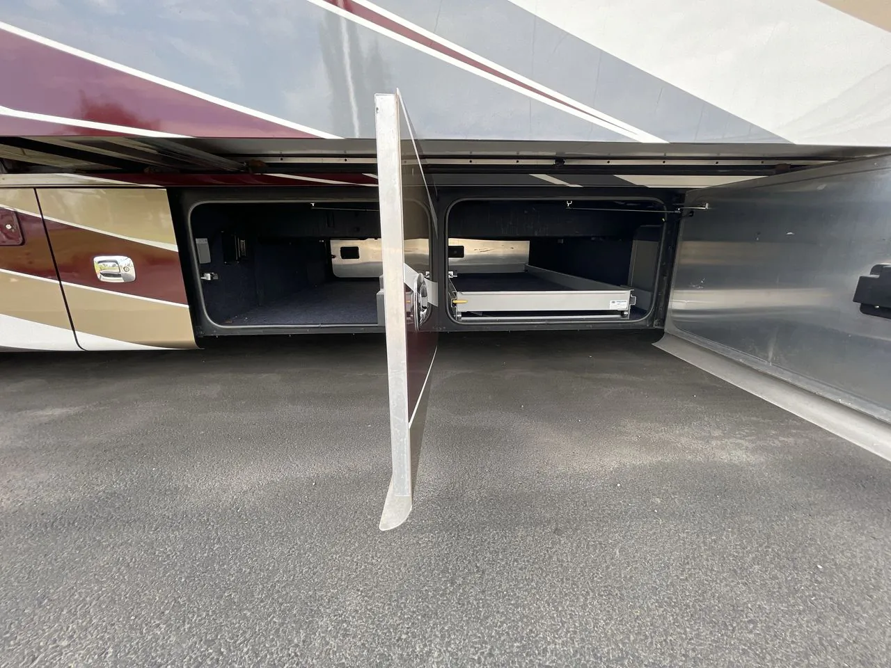 2017 Tiffin Allegro Bus 40 SP - Photo 4