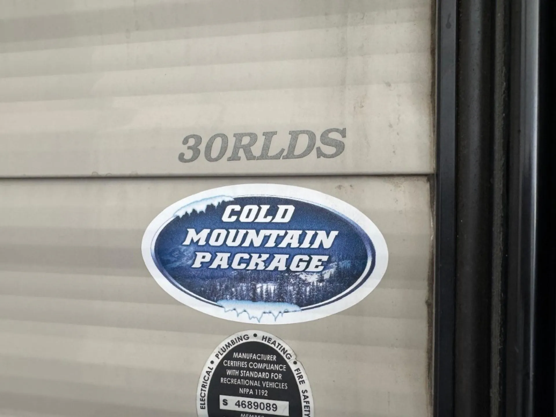 2018 Keystone Hideout 30RLDS - Photo 3