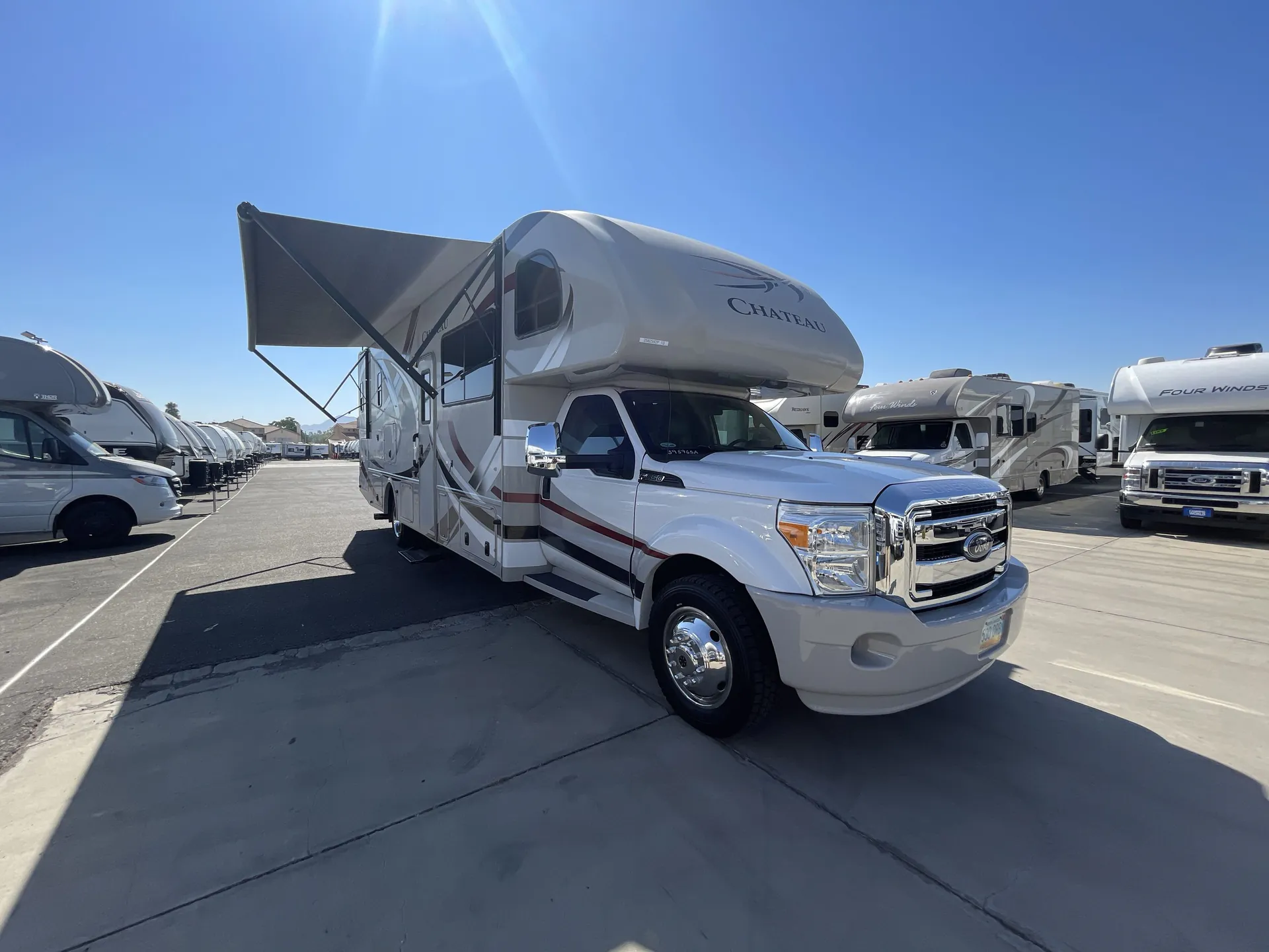 2013 Thor Chateau 33SW - Main photo
