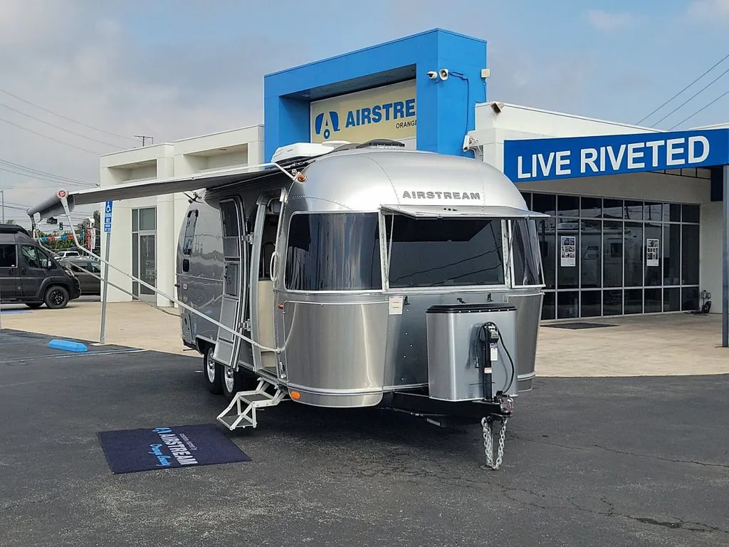 2021 Airstream Flying Cloud 23CB - Photo 2