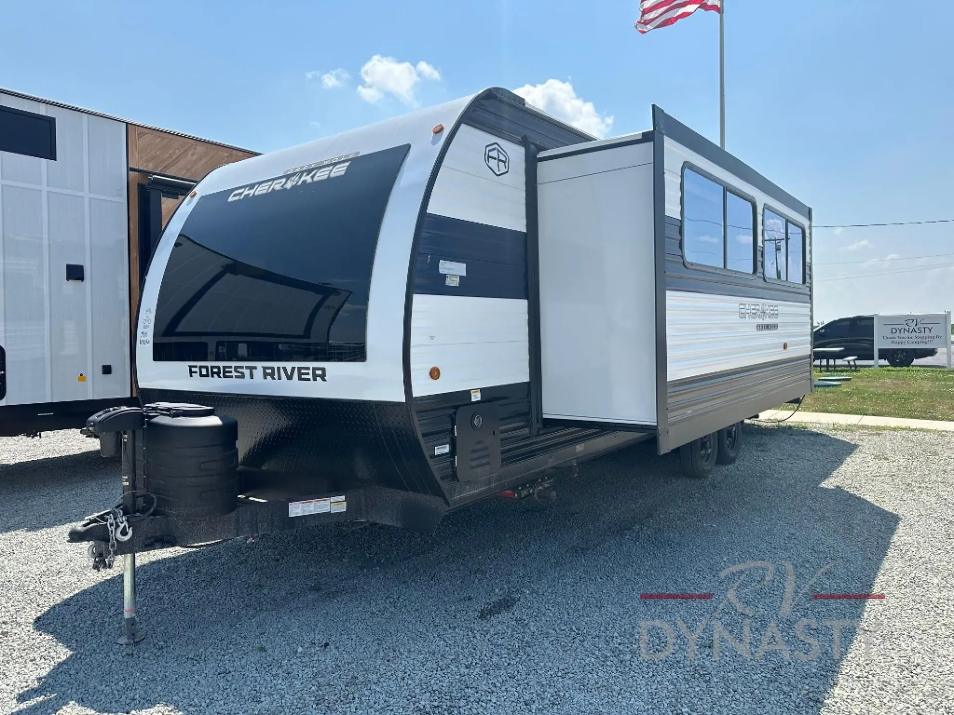 2026 Forest River Cherokee Grey Wolf 27GH - Photo 3