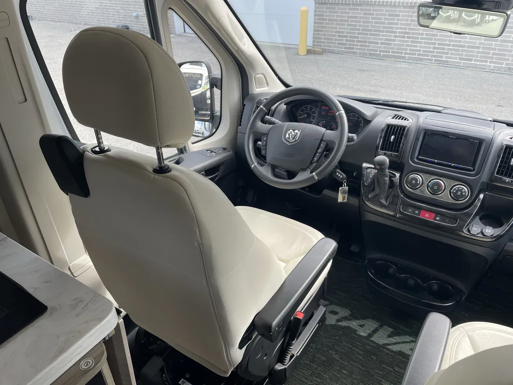 2022 Winnebago Travato 59KL, Photos photo 27