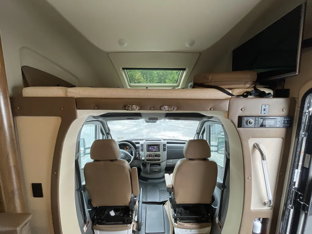 2019 Tiffin Wayfarer 24 FW, Photos photo 16