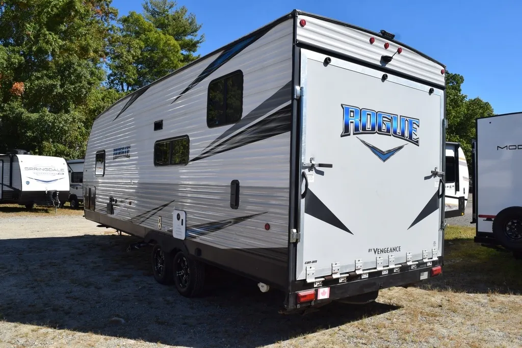 2020 Forest River Vengeance Rogue 25V — Photo 5
