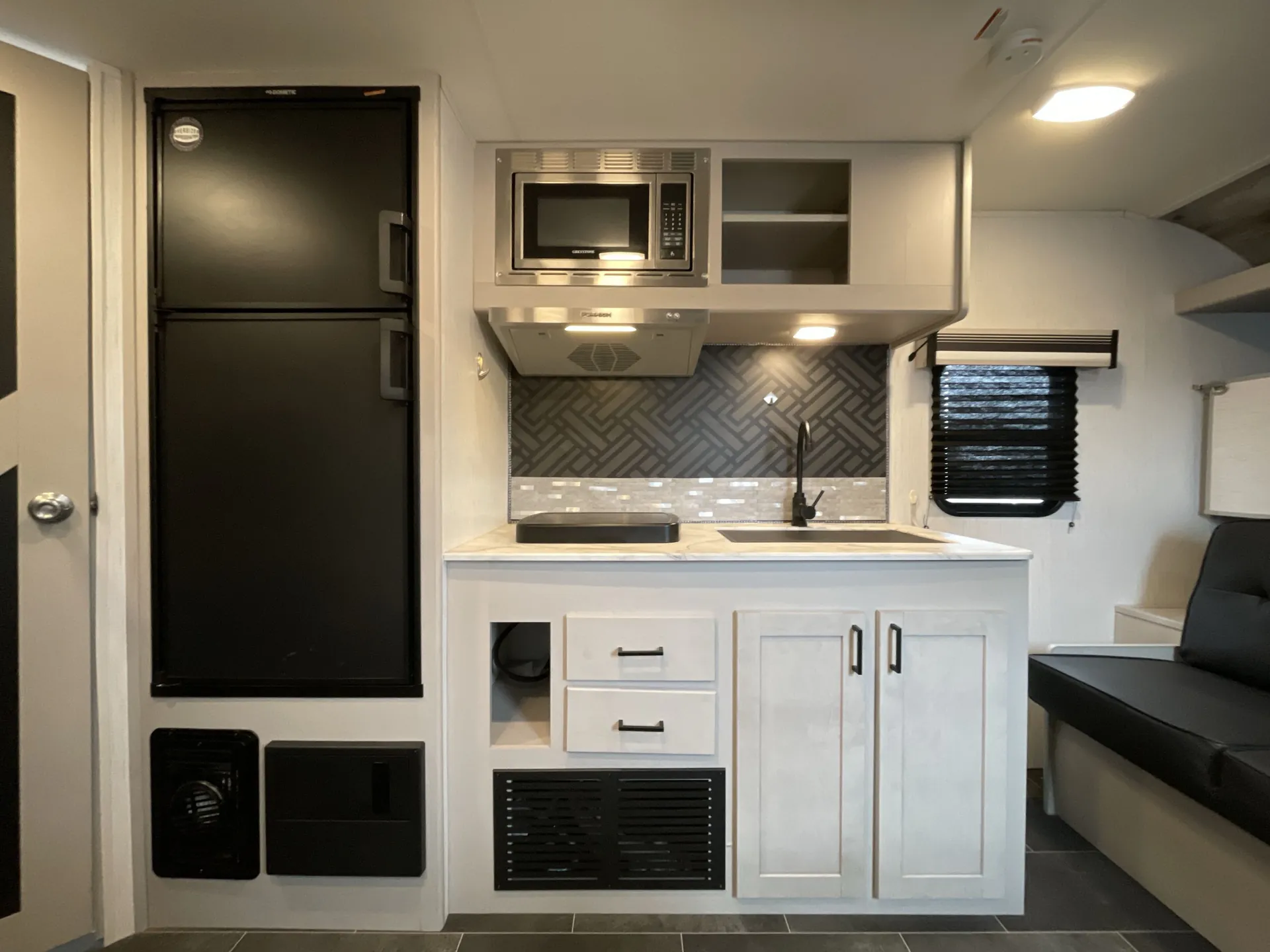 2022 Heartland Mallard T180BH — living area main