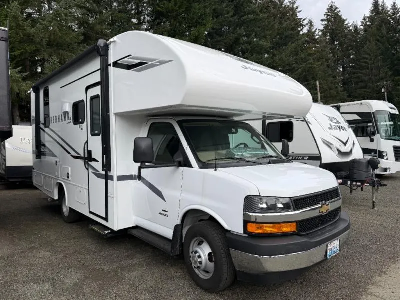 2025 Jayco Redhawk SE 22C - Photo 4