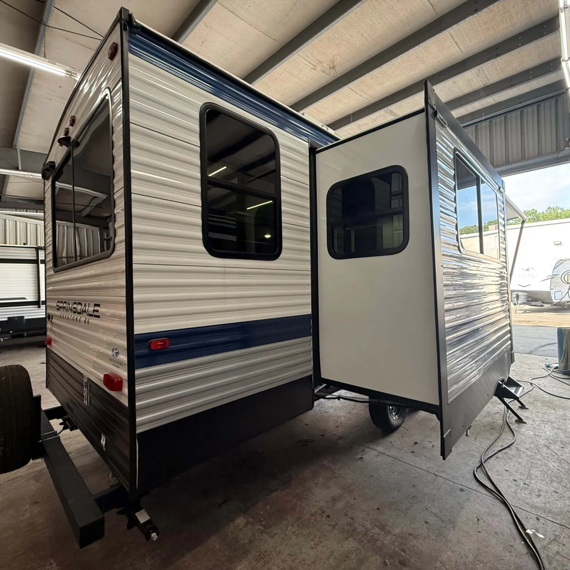 2025 Keystone Springdale 281RK - Photo 4