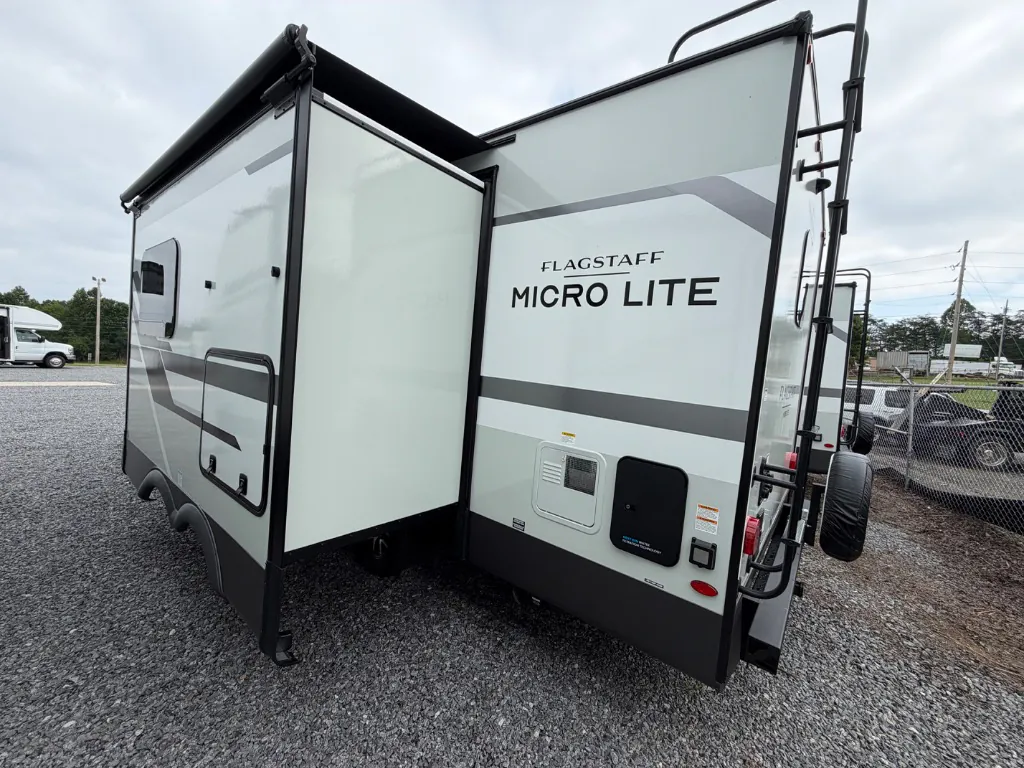 2027 Forest River Flagstaff Micro Lite 25SRB - Photo 4