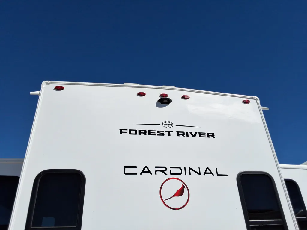 2027 Forest River Cardinal 32CHILL, Photos photo 5