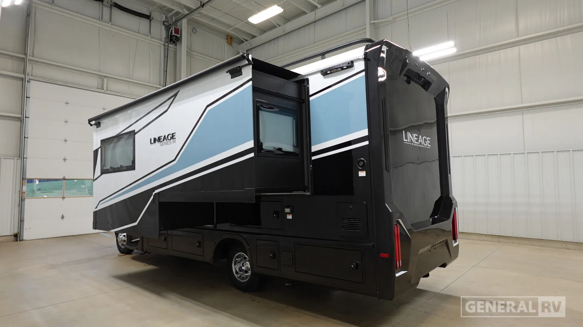 2027 Grand Design Lineage Series M 25FW - Photo 4