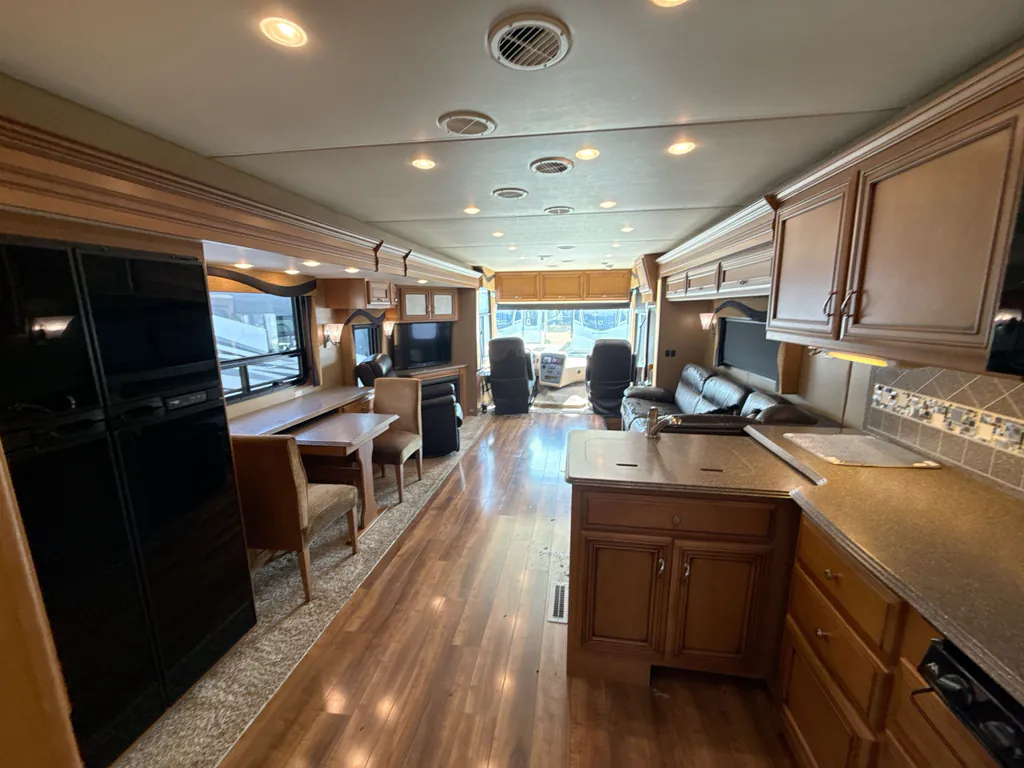 2015 Newmar Canyon Star 3914, Photos photo 11