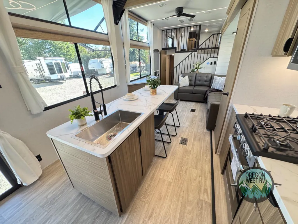 2027 Forest River Salem Grand Villa 42ICE, Photos photo 8