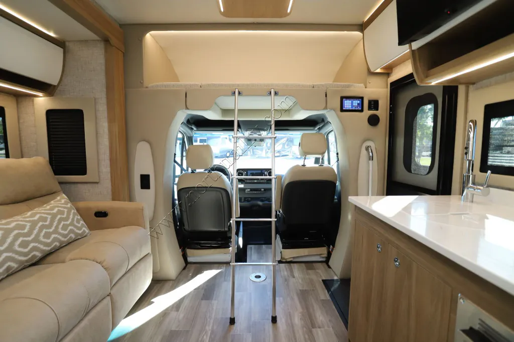 2026 Tiffin Wayfarer 25 XLW, Photos photo 4