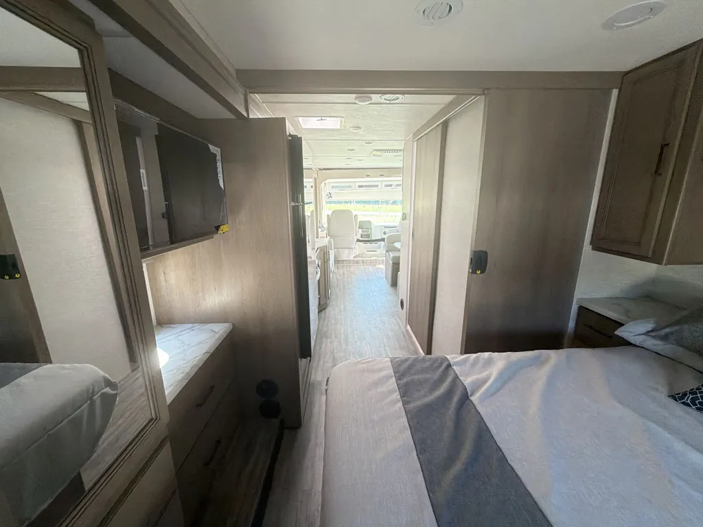2026 Thor Motor Coach Freedom Traveler A29, Photos photo 16
