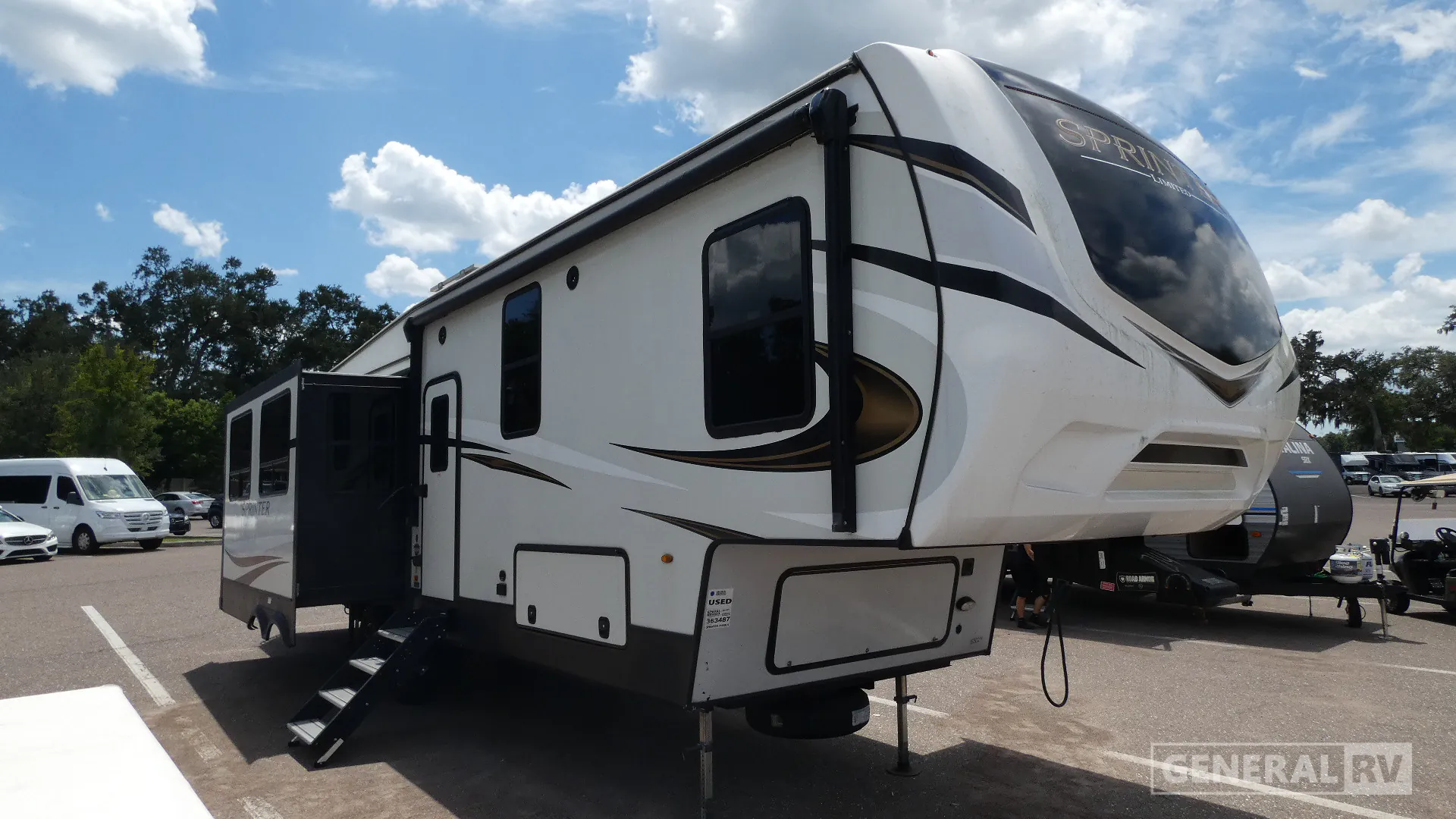 2023 Keystone Sprinter Limited 3190RLS - Photo 2
