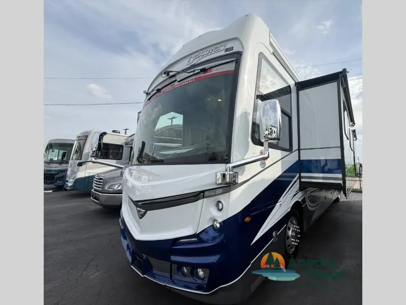 2026 Fleetwood Discovery LXE 40M - Photo 4