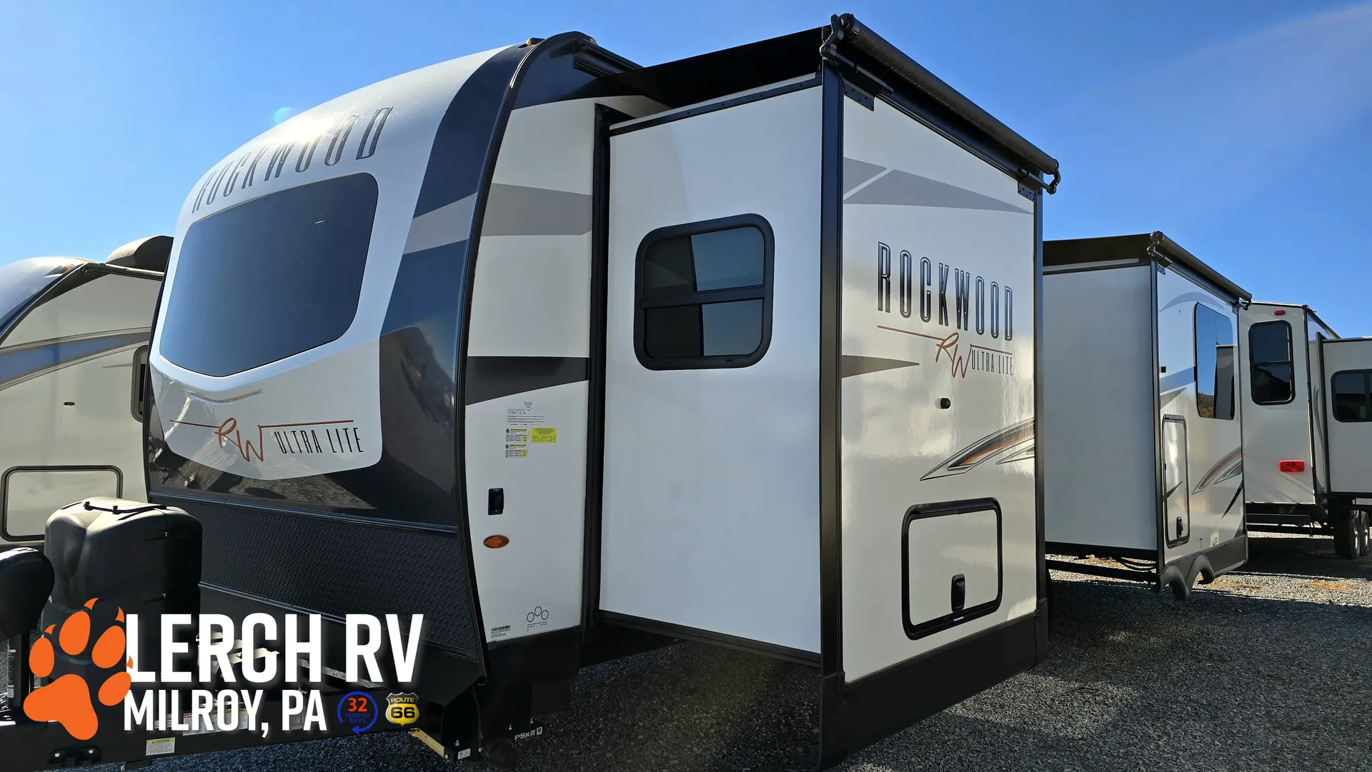 2022 Forest River Rockwood Ultra Lite 2613BS - Photo 3