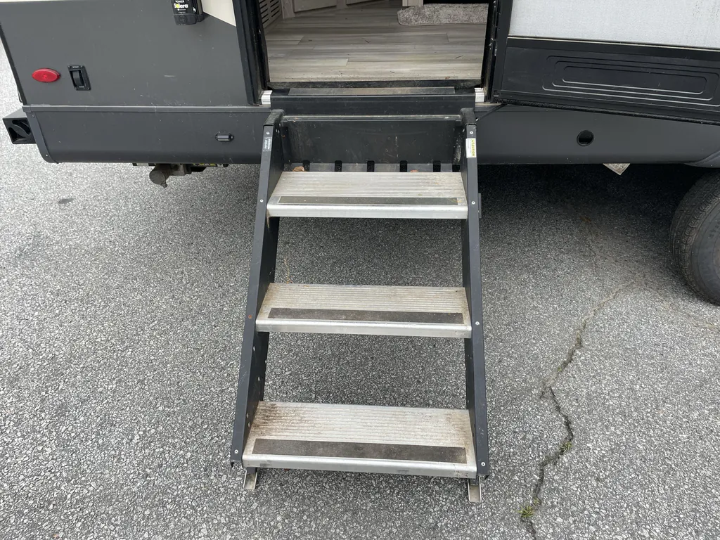 2022 Forest River Rockwood Ultra Lite 2614BS, Photos photo 16