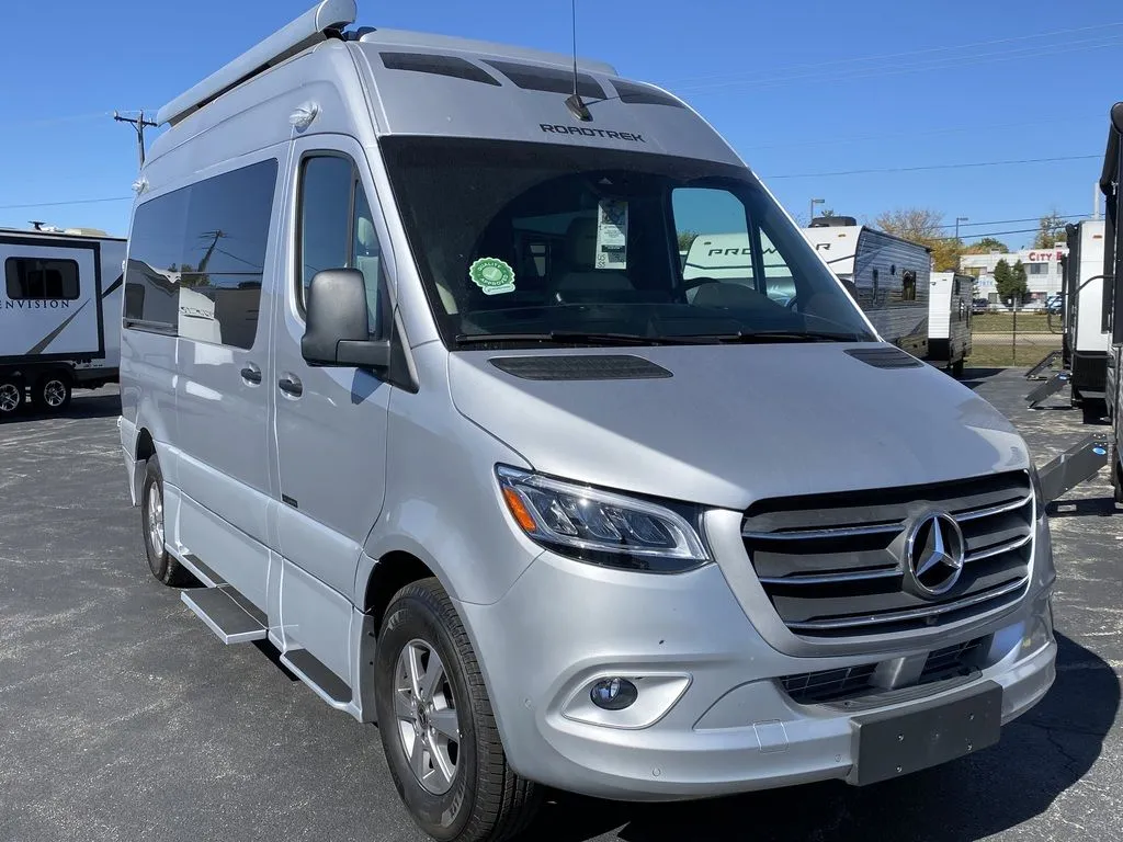 2025 Roadtrek SS Agile Base - Photo 2