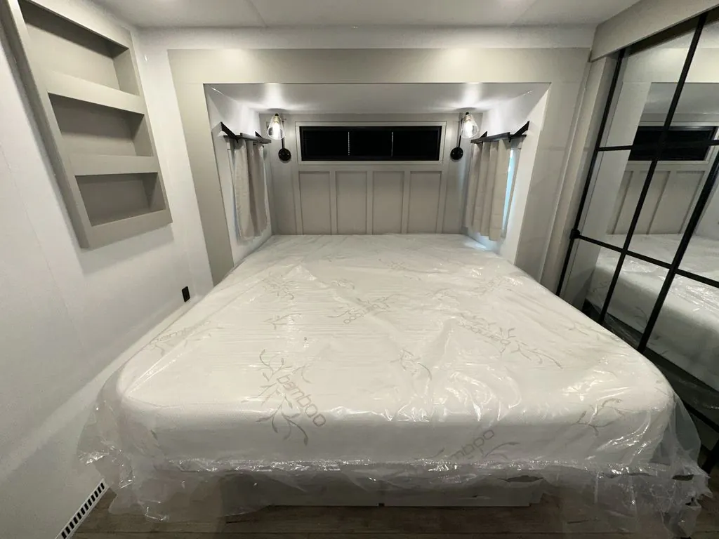2026 Brinkley Model G 3970, Photos photo 31
