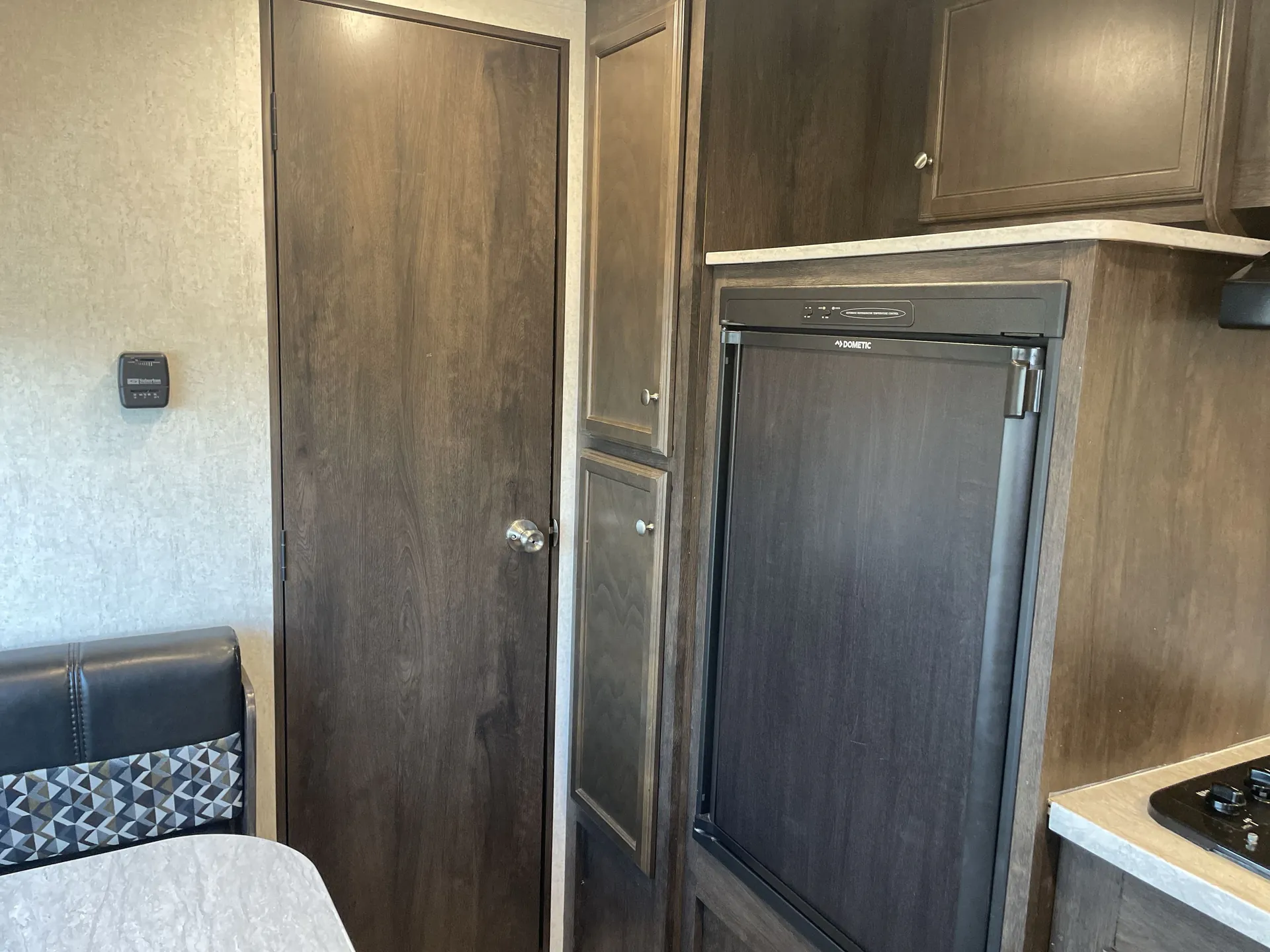 2018 Starcraft Launch Outfitter 7 17QB — living area main