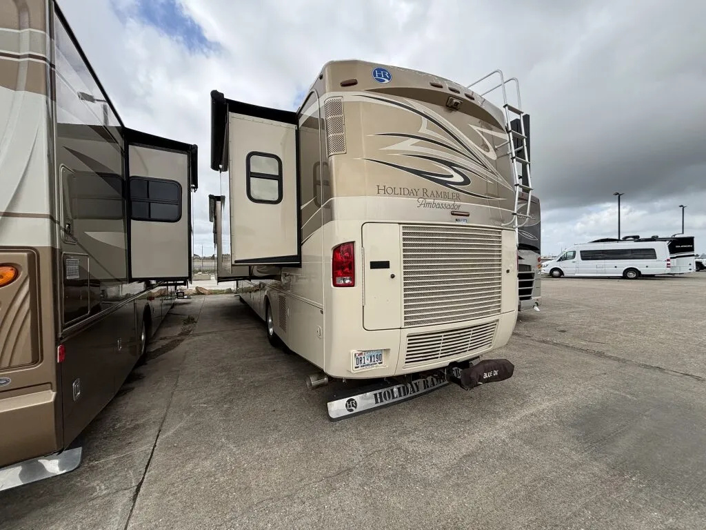 2011 Holiday Rambler Ambassador 40PBQ Class A Diesel - Photo 3