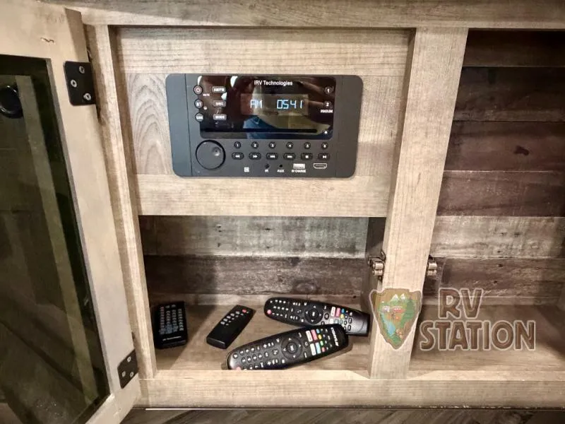 2023 Venture RV SportTrek Touring Edition 343VBH - Photo 4