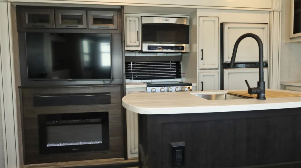 2022 Jayco Eagle HT 312BHOK - Photo 4