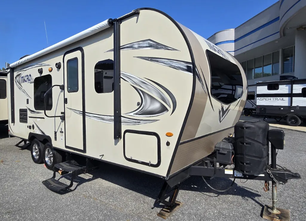 2019 Forest River Flagstaff Micro Lite 23LB — Photo 5