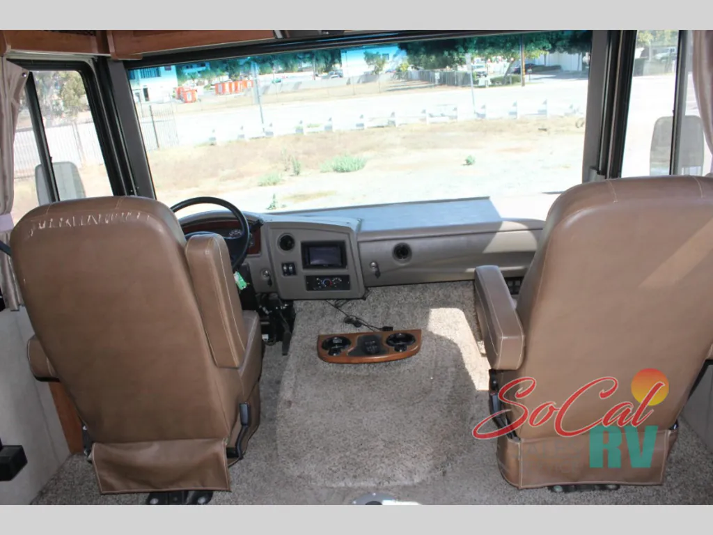 2018 Fleetwood Flair 31A, Photos photo 9