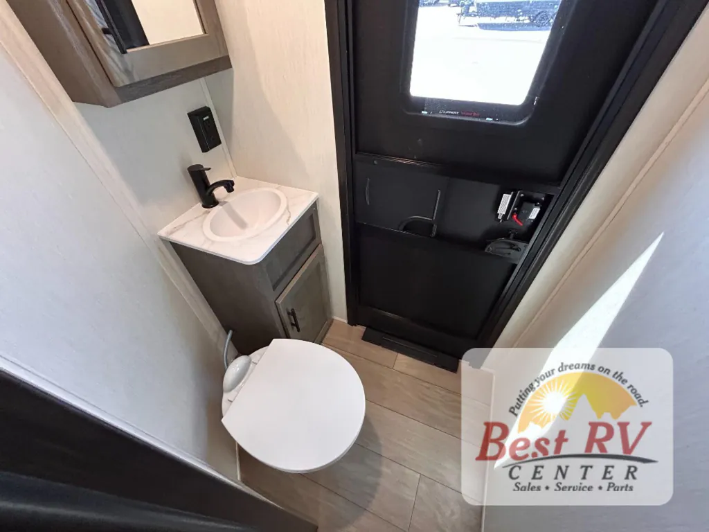 2026 Forest River Cherokee Alpha Wolf 33BH, Photos photo 104