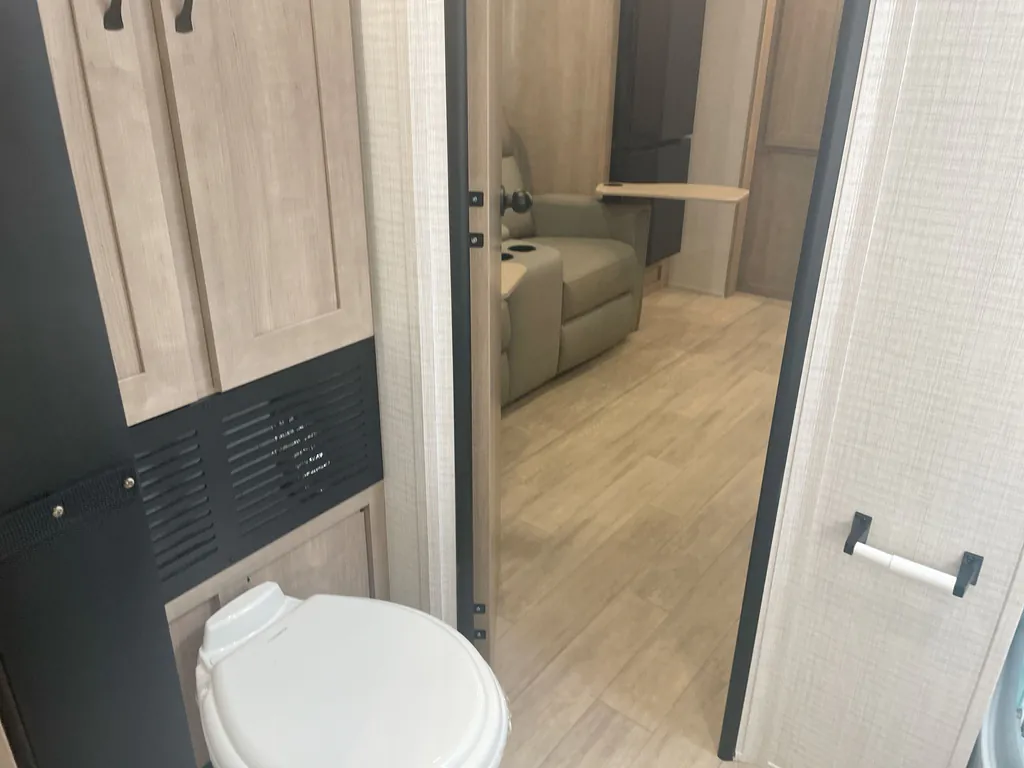 2025 Forest River Solaire 2300FKBS, Photos photo 17