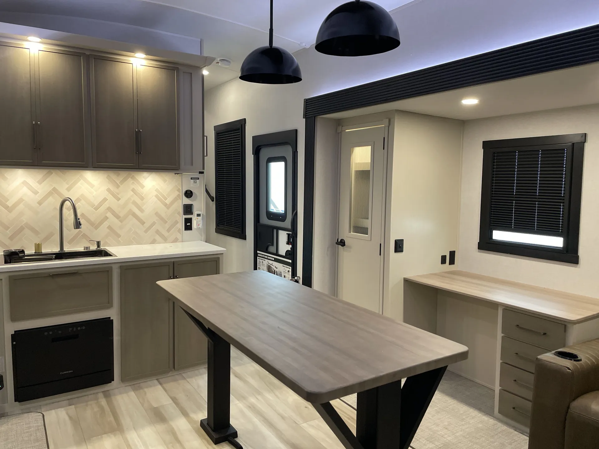 2027 Forest River Wildwood Heritage Glen 380WDR — living area main
