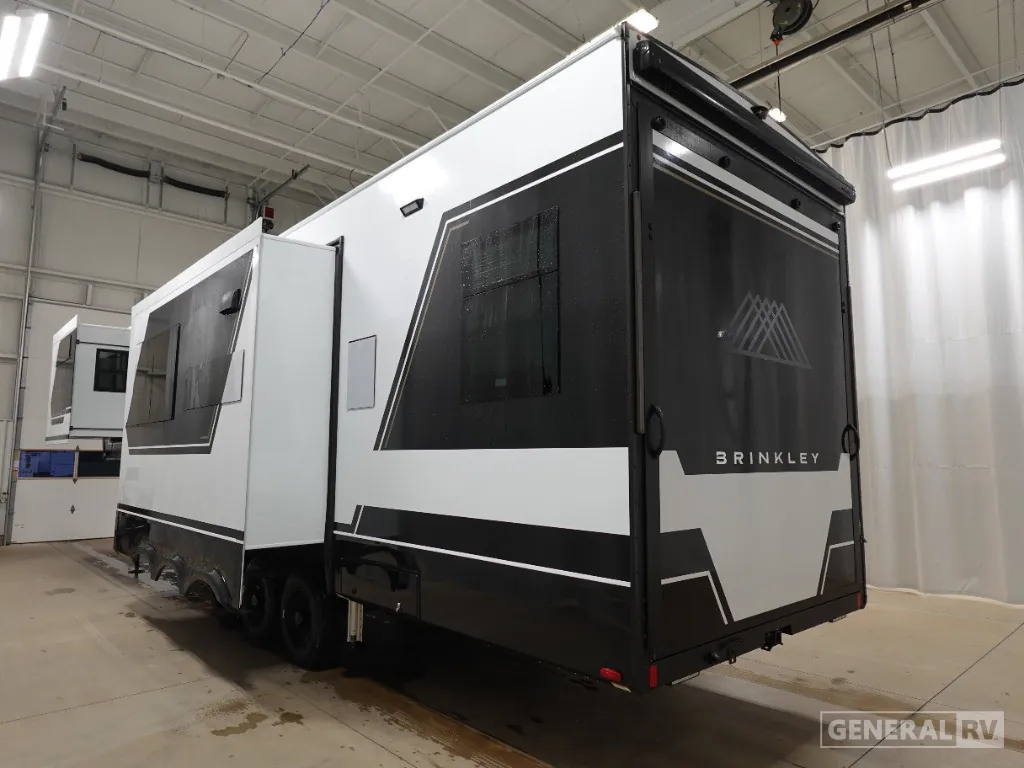 2025 Brinkley Model G 3250, Photos photo 4