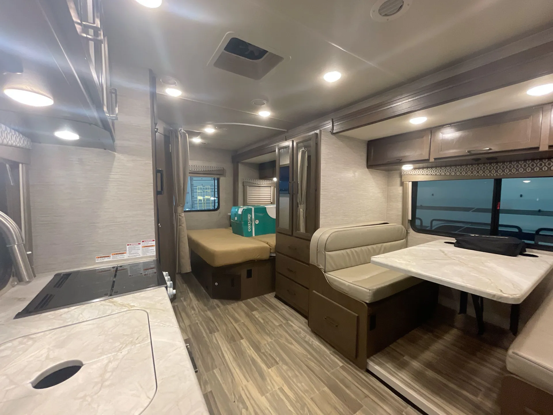 2021 Thor Motor Coach Freedom Elite 24FE — living area main