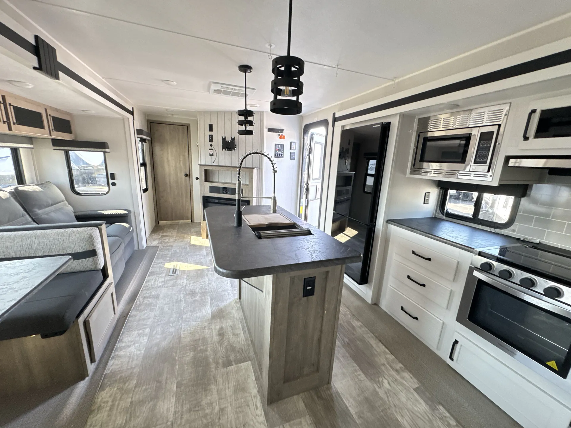 2024 Forest River Puma 32BH2B — living area main