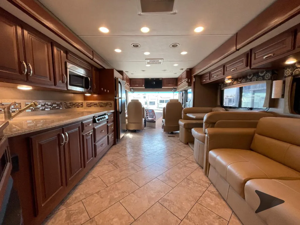 2016 Forest River Berkshire 38A, Photos photo 4