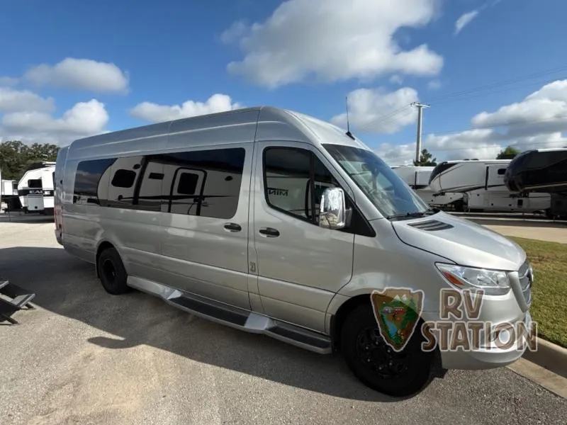 2019 Mercedes Sprinter Used    Sprinter - Main photo