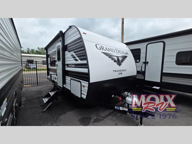 2026 Grand Design Transcend One 151RB - Photo 2