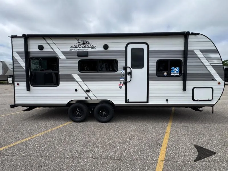 2027 Jayco Jay Flight SLX 210QB - Photo 4